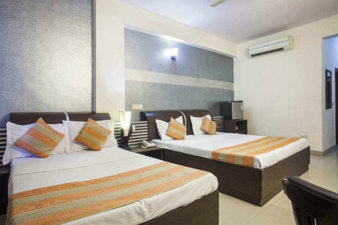 Hotel Airport City Нью-Делі Екстер'єр фото